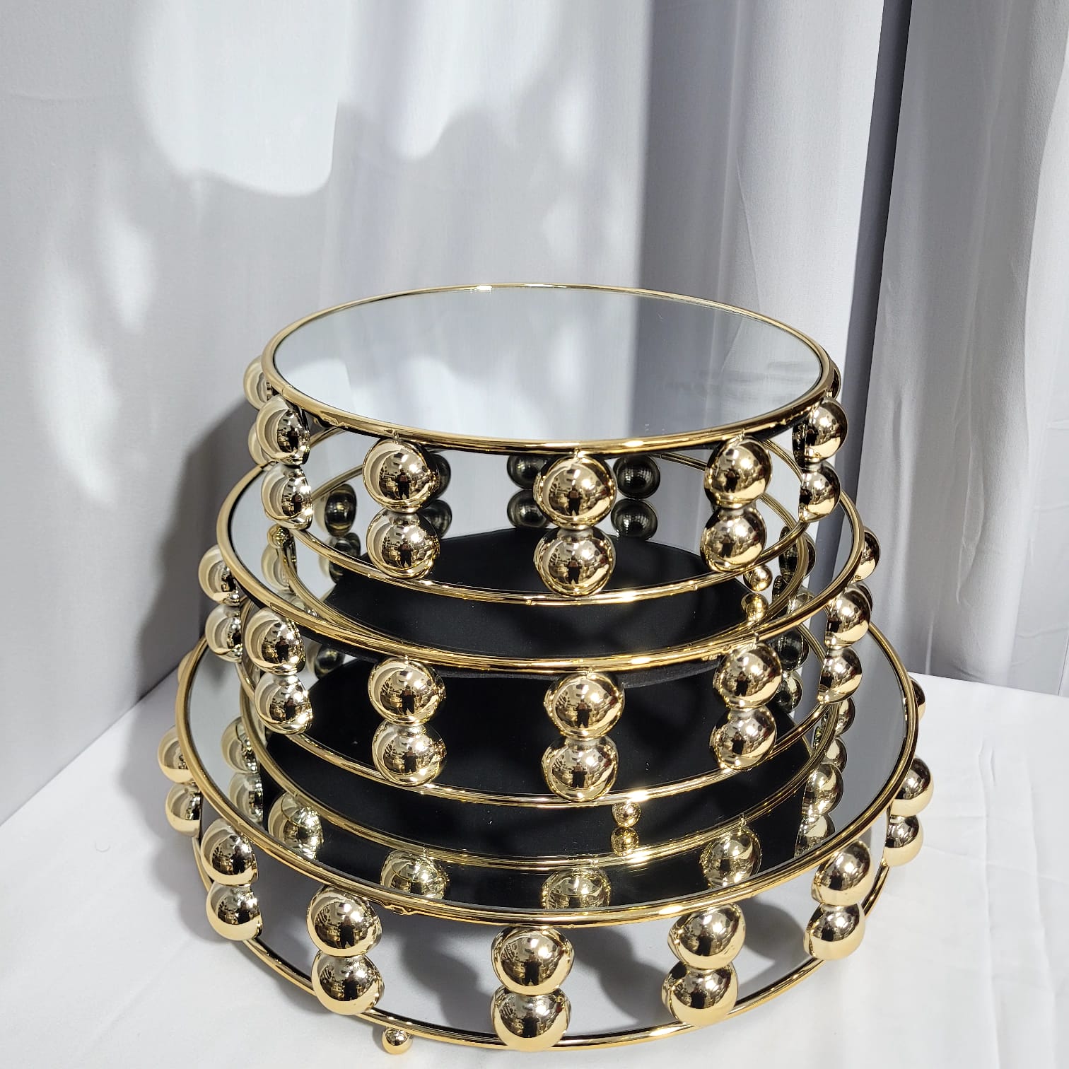 שלישיית מגשים עגולים בועות